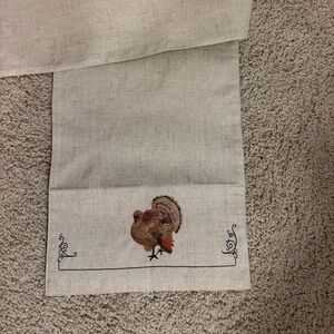 Croscill Beige and White Fabric Label